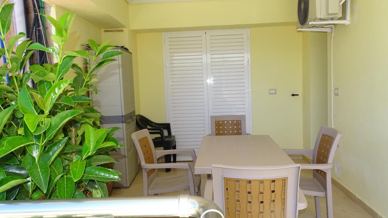 Cozy Central Apartment Ksamil Extérieur photo