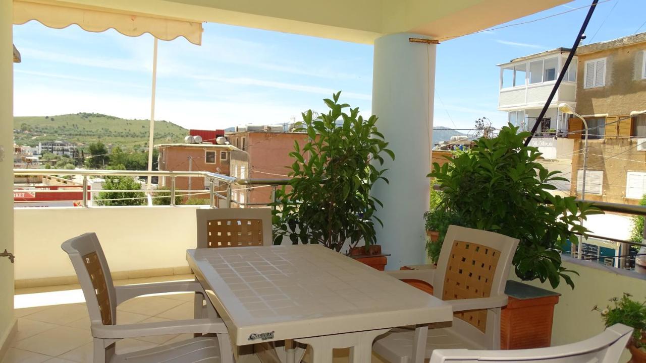 Cozy Central Apartment Ksamil Extérieur photo
