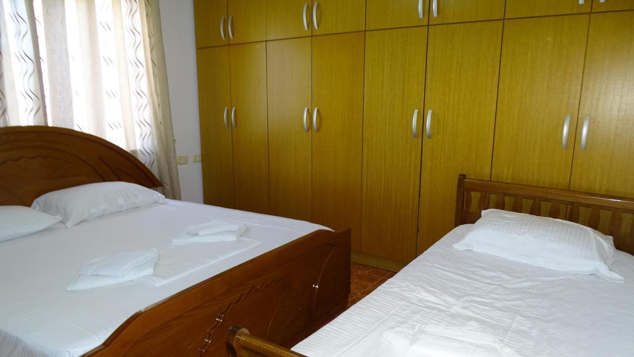 Cozy Central Apartment Ksamil Extérieur photo