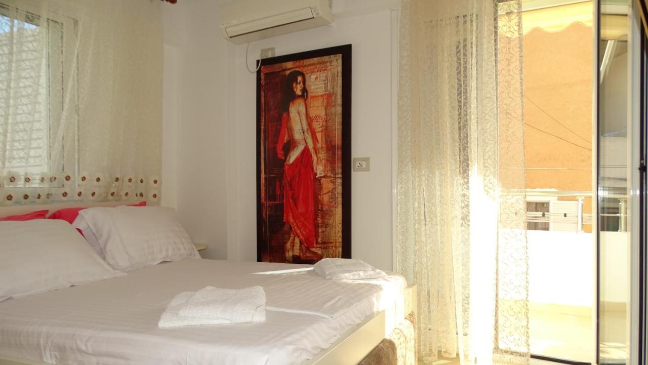 Cozy Central Apartment Ksamil Extérieur photo